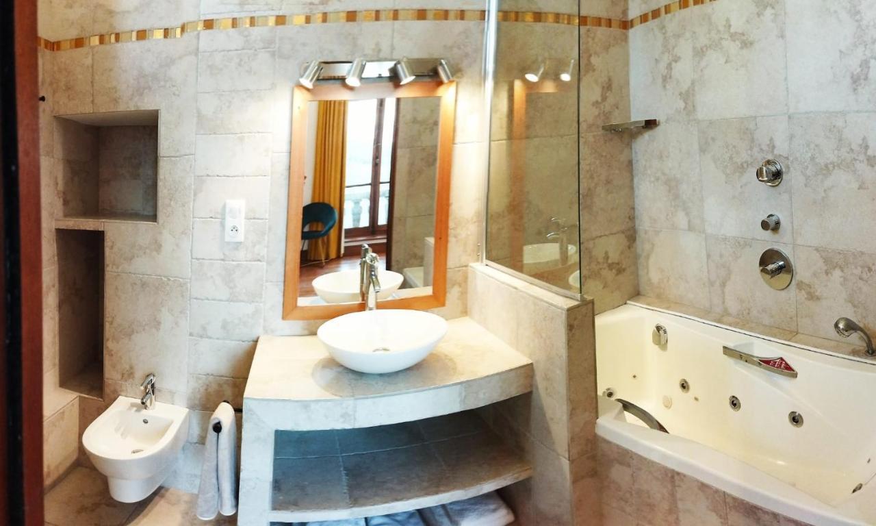 Domaine De La Tisnere Bed & Breakfast Gelos Dış mekan fotoğraf