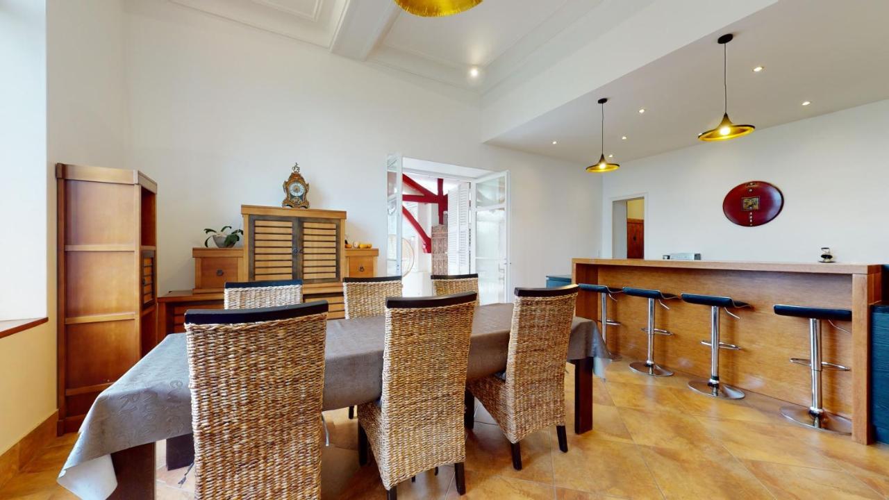 Domaine De La Tisnere Bed & Breakfast Gelos Dış mekan fotoğraf